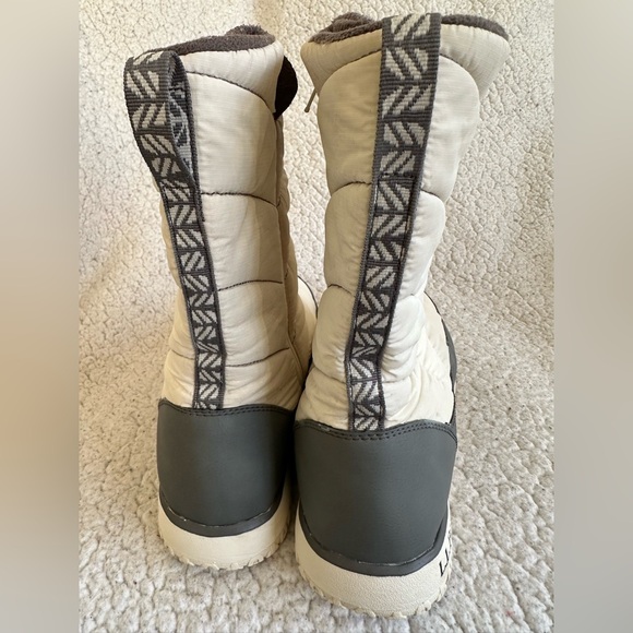 LL BEAN Women's Quilted Winter Snow Boots in Off-White and Gray - Picture 7 of 7